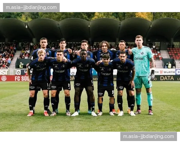 比萨进攻组织缺乏层次 长传找前锋成功率低下